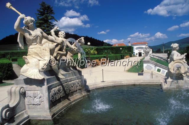 tchequie  26.JPG - Fontaine du parc du châteauCesky Krumlov  BohêmeRépublique tchèque